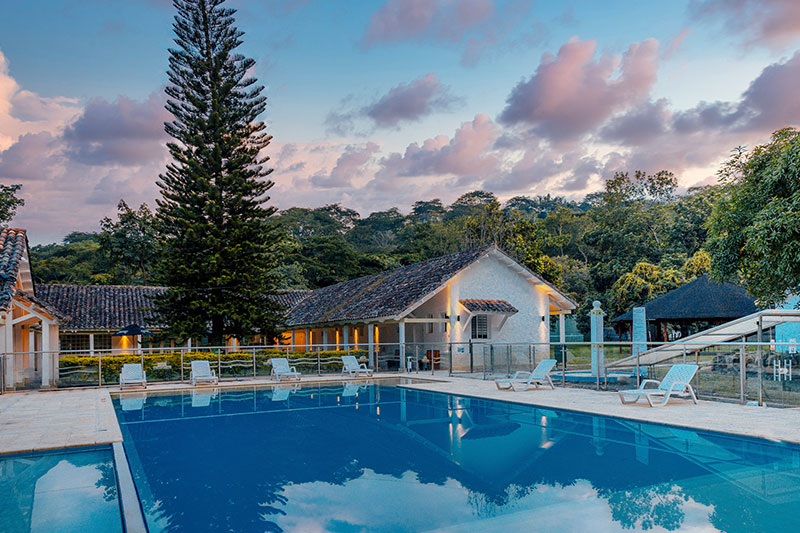 Centro Vacacional Las Palmeras piscina